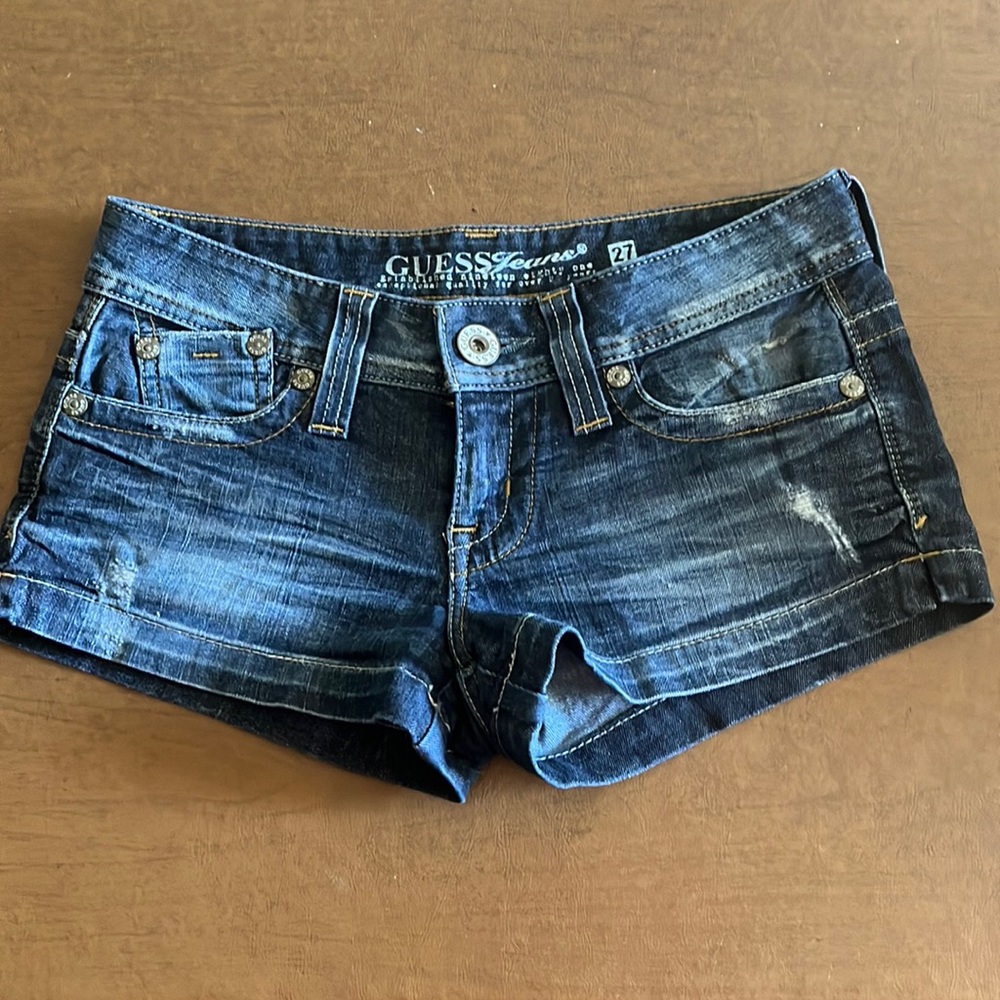 Guess low rise jean shorts Y2K SIZE 27